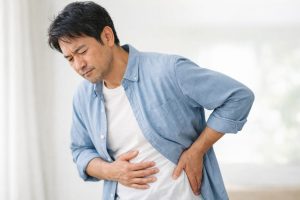 胃腸の不調と背中・腰の痛み